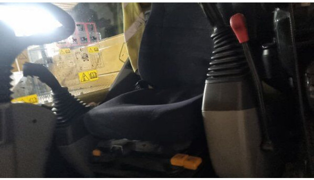 Komatsu PW 138 MR - Escavatore gommato: foto 4 Komatsu PW 138 MR - Escavatore gommato: foto 4