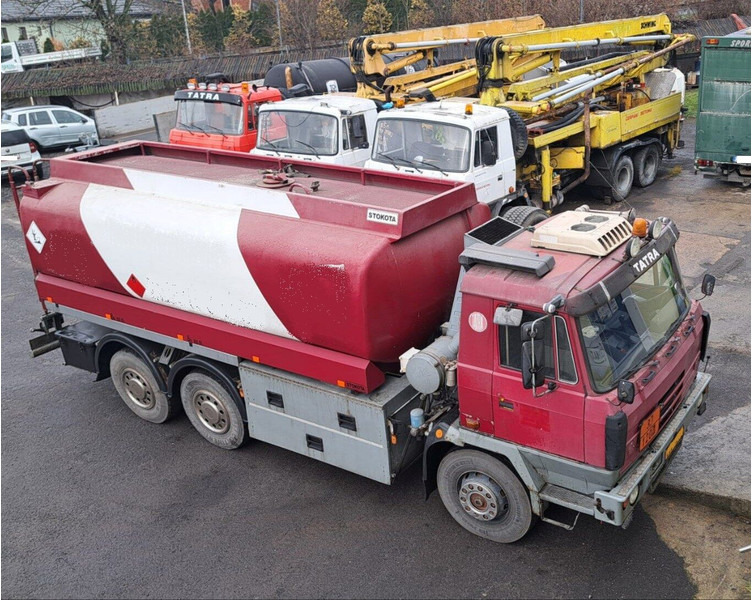 Tatra 6x6 T815 ADR 17m3 - Camion cisterna: foto 1 Tatra 6x6 T815 ADR 17m3 - Camion cisterna: foto 1