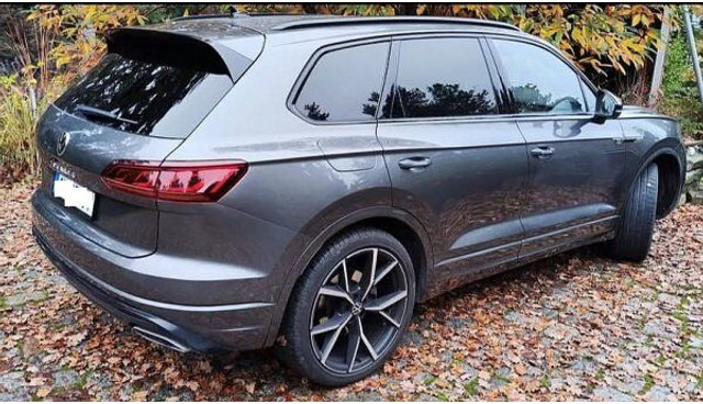 Volkswagen Touareg 3.0 TDi R-line 4-motion - SUV/ Fuoristrada: foto 2 Volkswagen Touareg 3.0 TDi R-line 4-motion - SUV/ Fuoristrada: foto 2