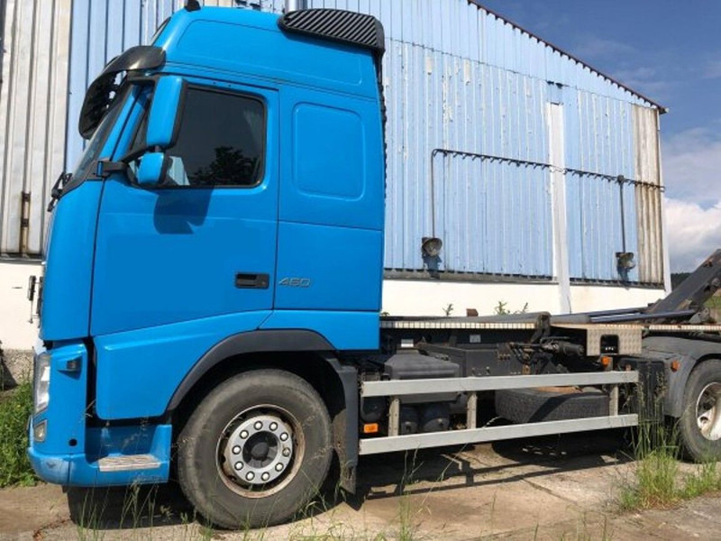 Volvo FH460 - Autocarro scarrabile: foto 1 Volvo FH460 - Autocarro scarrabile: foto 1