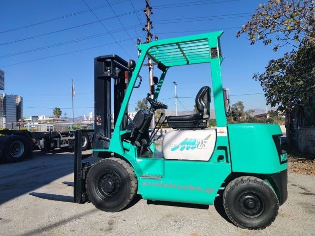 Mitsubishi 2.5TON - Carrello elevatore: foto 1 Mitsubishi 2.5TON - Carrello elevatore: foto 1