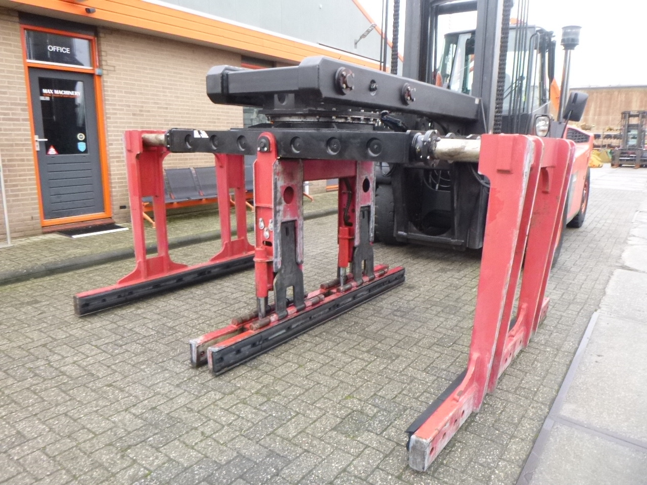 Carrello elevatore diesel LINDE H140/1200-02: foto 11 Carrello elevatore diesel LINDE H140/1200-02: foto 11