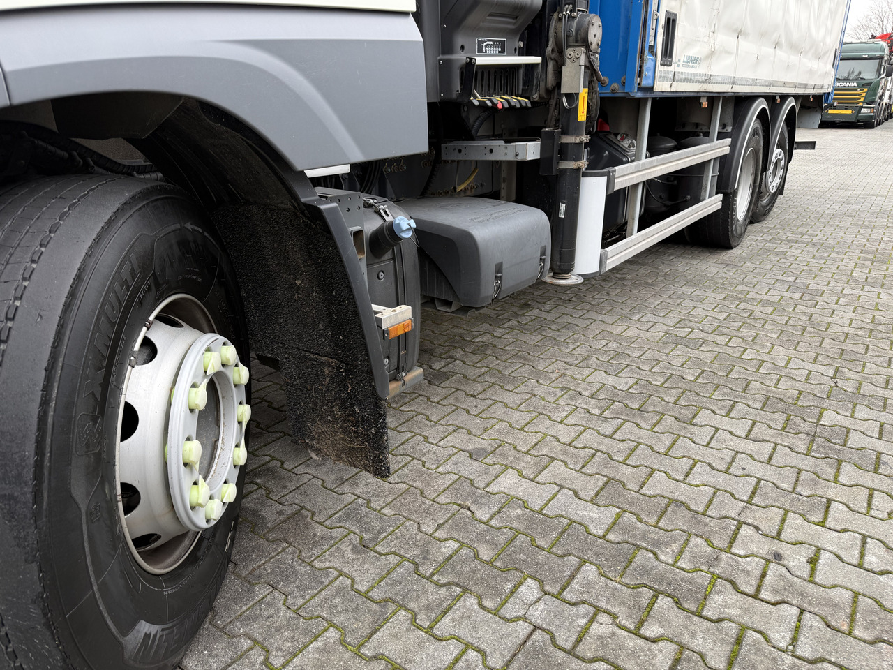 Daf XF480 6X2*4 Kran Hiab X-HiDuo 188 - Autocarro con pianale/ Cassone fisso, Camion con gru: foto 3 Daf XF480 6X2*4 Kran Hiab X-HiDuo 188 - Autocarro con pianale/ Cassone fisso, Camion con gru: foto 3