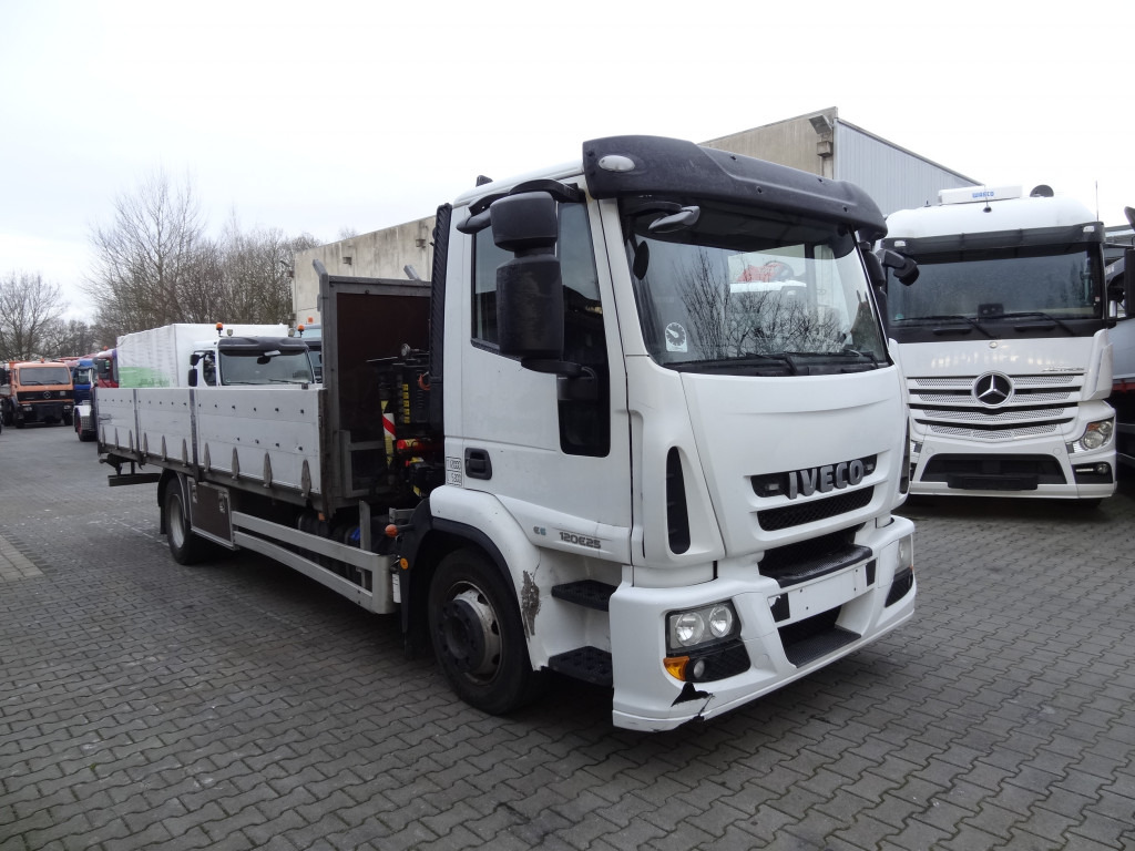 Camion con gru, Autocarro con pianale/ Cassone fisso Iveco EuroCargo 120E25 Fassi F38: foto 10
