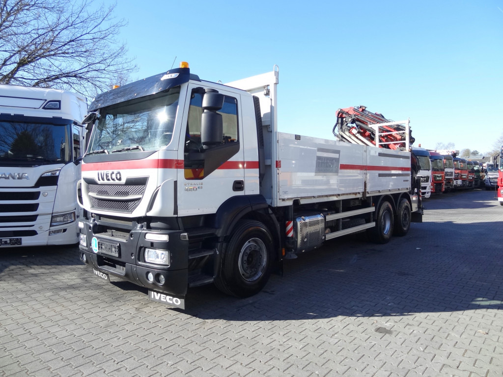 Iveco Stralis 420 6X2 Montagekran Fassi F335 28Meter - Camion con gru, Autocarro con pianale/ Cassone fisso: foto 1 Iveco Stralis 420 6X2 Montagekran Fassi F335 28Meter - Camion con gru, Autocarro con pianale/ Cassone fisso: foto 1