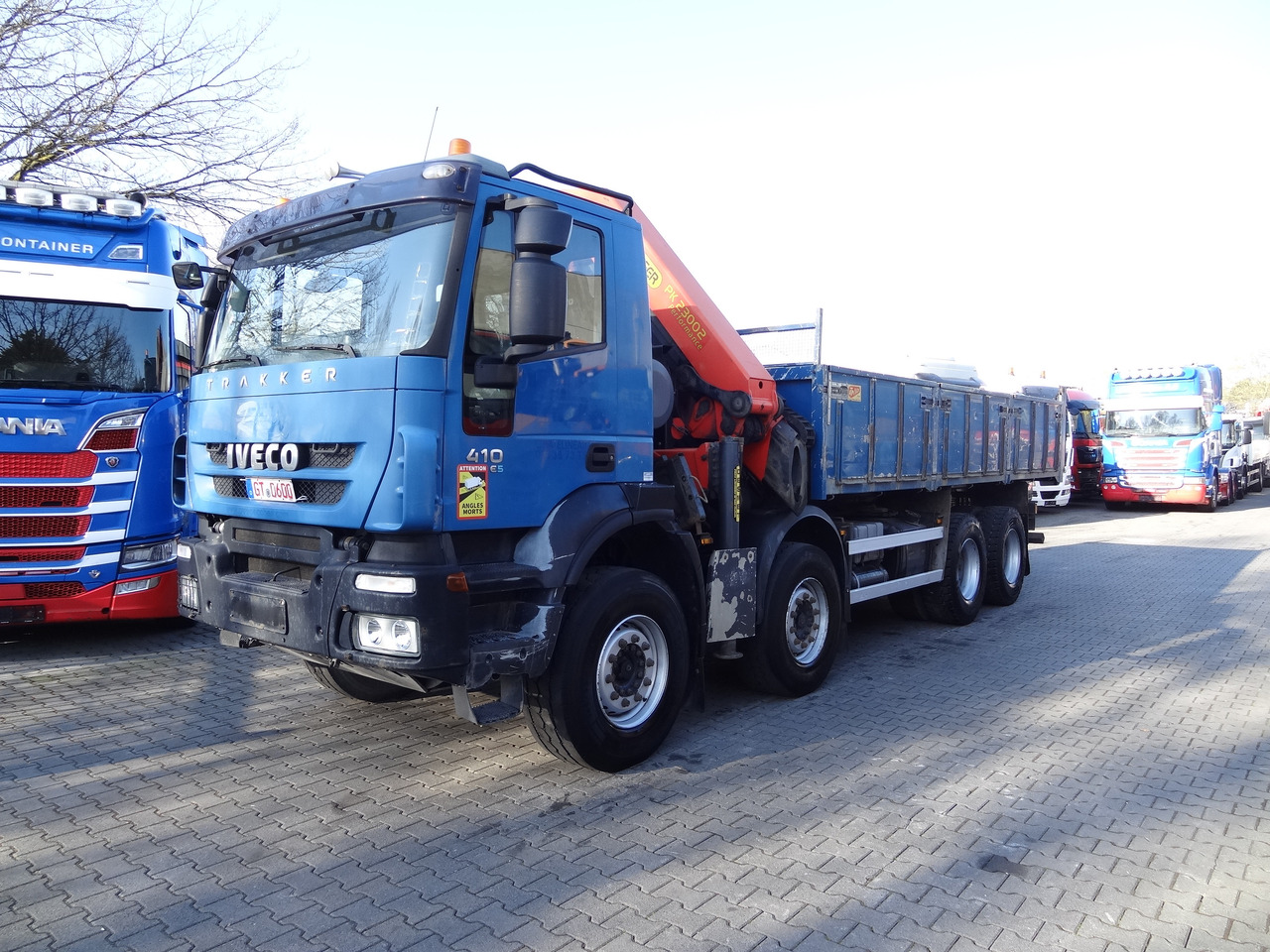 Iveco Trakker AD340T41 8X4 Kipper Kran Palfinger 23002 - Camion con gru, Autocarro ribaltabile: foto 1 Iveco Trakker AD340T41 8X4 Kipper Kran Palfinger 23002 - Camion con gru, Autocarro ribaltabile: foto 1