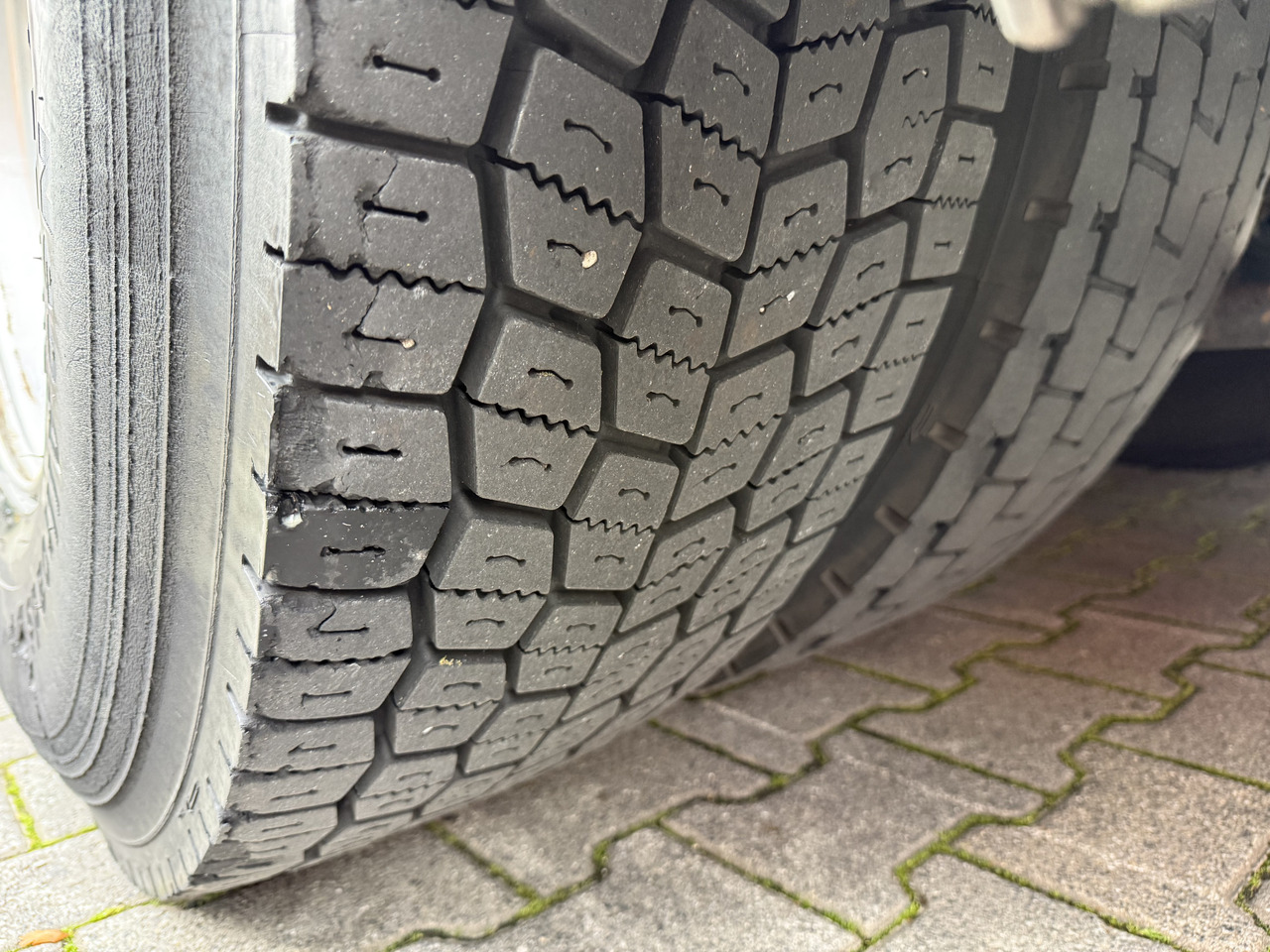 MAN TGS 26.360 6X2 Palfinger 27002 bis 26.5 Meter - Autocarro con pianale/ Cassone fisso, Camion con gru: foto 3 MAN TGS 26.360 6X2 Palfinger 27002 bis 26.5 Meter - Autocarro con pianale/ Cassone fisso, Camion con gru: foto 3