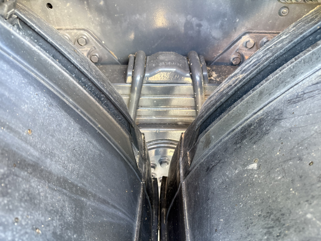 MAN TGS 41.500 8X6 BB Meiller - Autocarro ribaltabile: foto 3 MAN TGS 41.500 8X6 BB Meiller - Autocarro ribaltabile: foto 3
