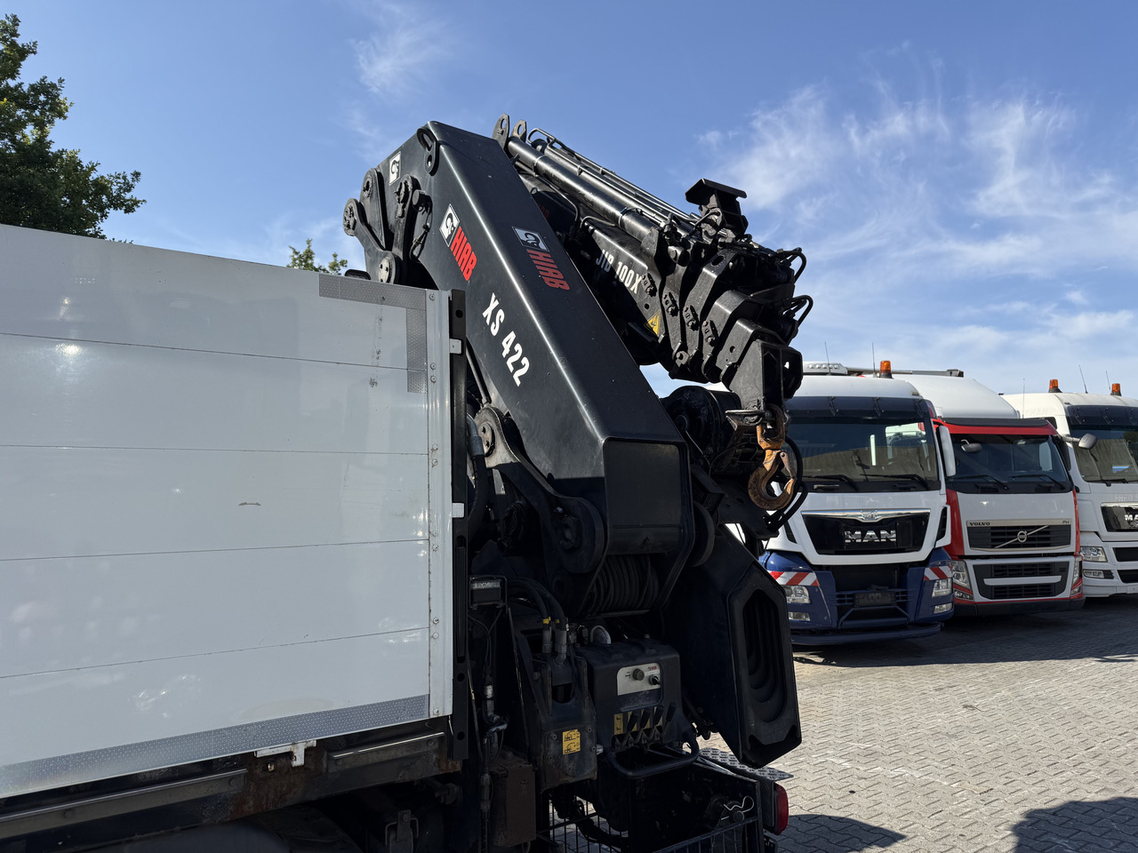 MAN TGX 26.480 6X2 Hiab 422 Bj 2017 bis 30 Meter - Camion con gru, Autocarro con pianale/ Cassone fisso: foto 3 MAN TGX 26.480 6X2 Hiab 422 Bj 2017 bis 30 Meter - Camion con gru, Autocarro con pianale/ Cassone fisso: foto 3