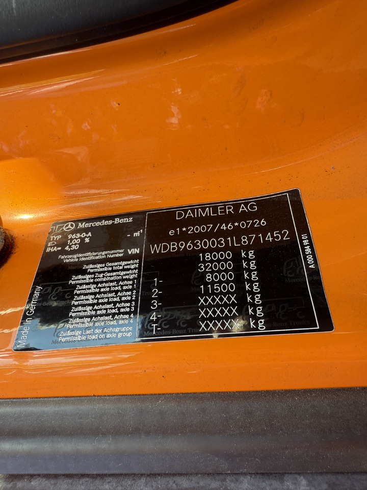 Mercedes-Benz Actros 1827 Kran Palfinger PK 9002 - Camion con gru, Camion centinato: foto 3 Mercedes-Benz Actros 1827 Kran Palfinger PK 9002 - Camion con gru, Camion centinato: foto 3