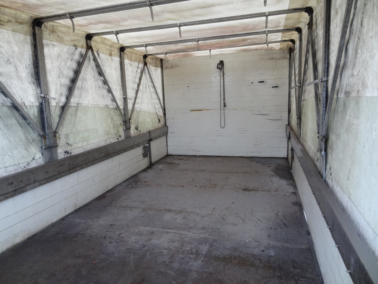 Renault Midlum 300.12 Fassi F80 - Autocarro con pianale/ Cassone fisso, Camion con gru: foto 4 Renault Midlum 300.12 Fassi F80 - Autocarro con pianale/ Cassone fisso, Camion con gru: foto 4