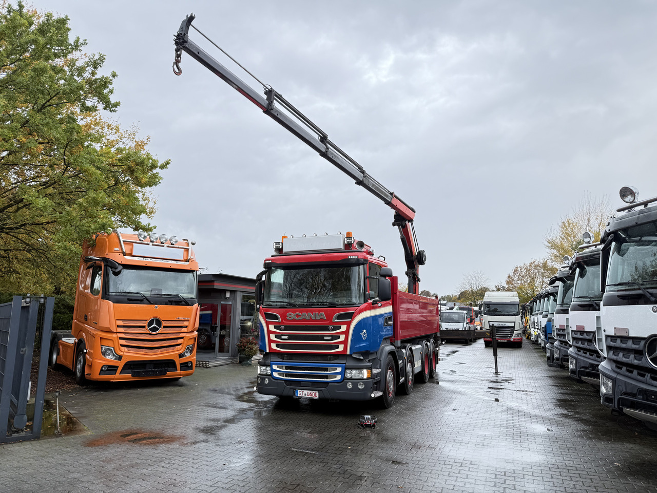 Scania R580 V8 8X4 Kipper Kran Palfinger 22002 - Autocarro ribaltabile, Camion con gru: foto 2 Scania R580 V8 8X4 Kipper Kran Palfinger 22002 - Autocarro ribaltabile, Camion con gru: foto 2