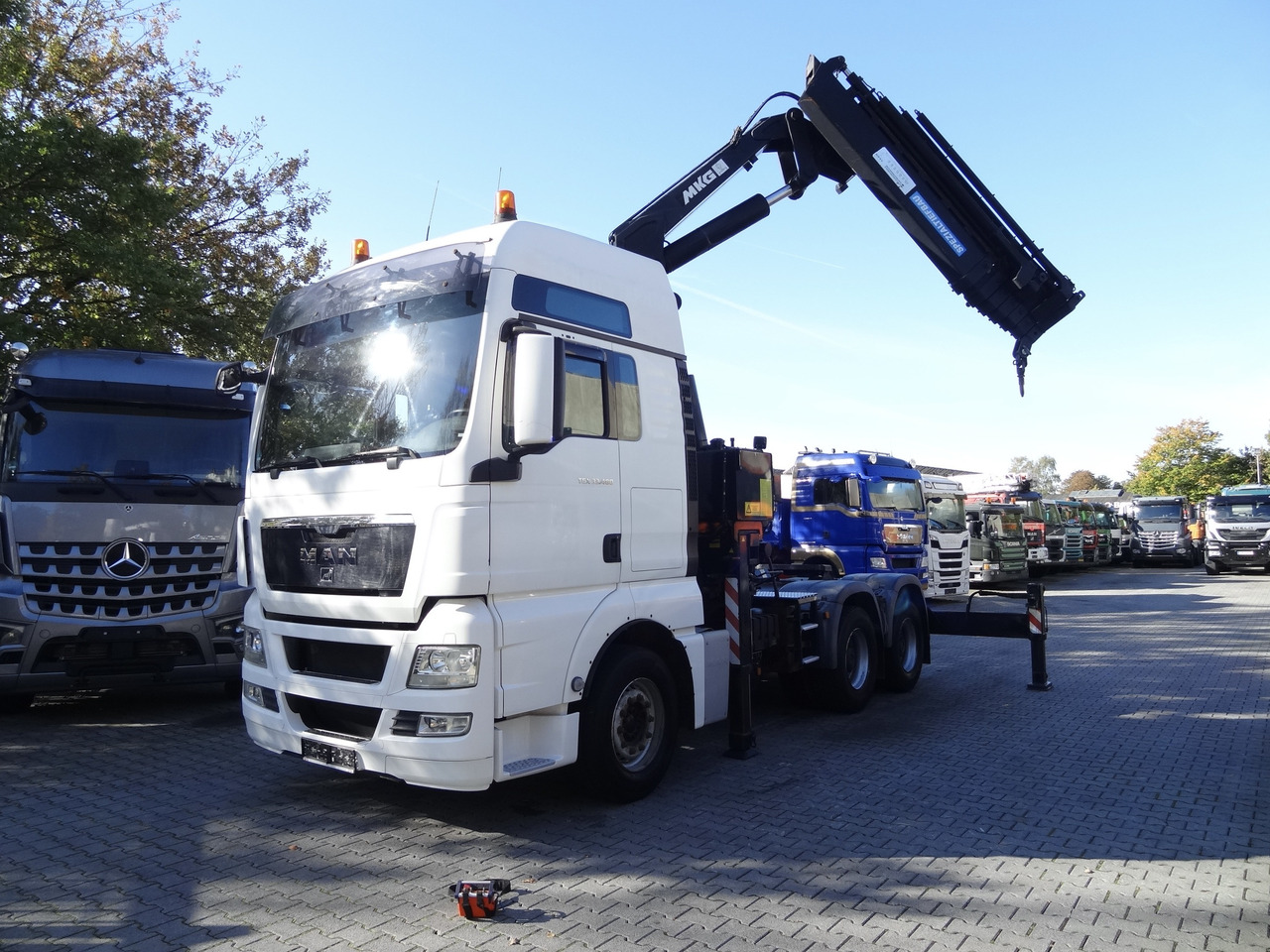 MAN TGX 33.480 6X4 Kran MKG 381 bis 20 Meter - Trattore stradale: foto 1 MAN TGX 33.480 6X4 Kran MKG 381 bis 20 Meter - Trattore stradale: foto 1
