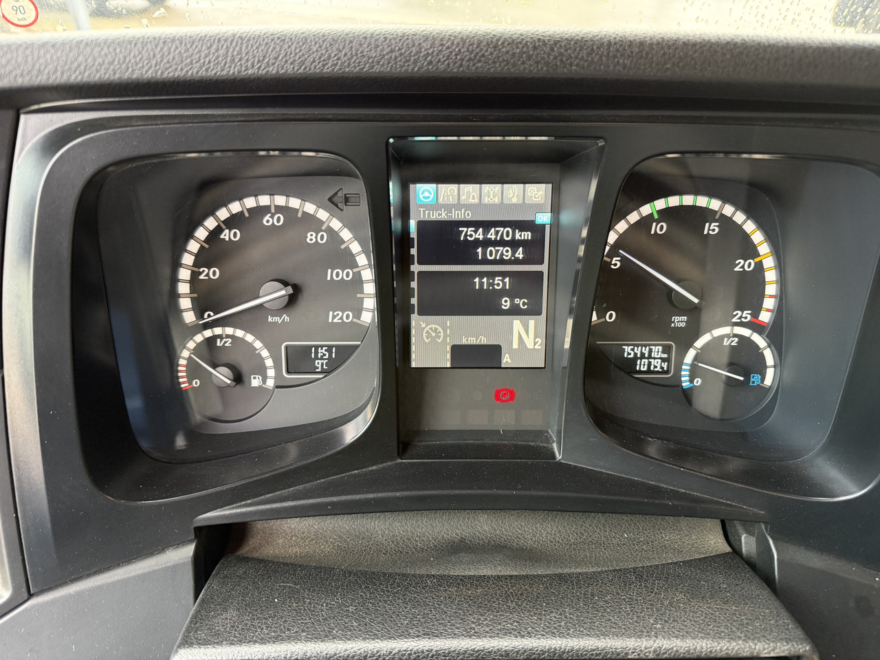 Mercedes-Benz Arocs 2653 6X4 Kran Kesla 2124L - Trattore stradale: foto 3 Mercedes-Benz Arocs 2653 6X4 Kran Kesla 2124L - Trattore stradale: foto 3