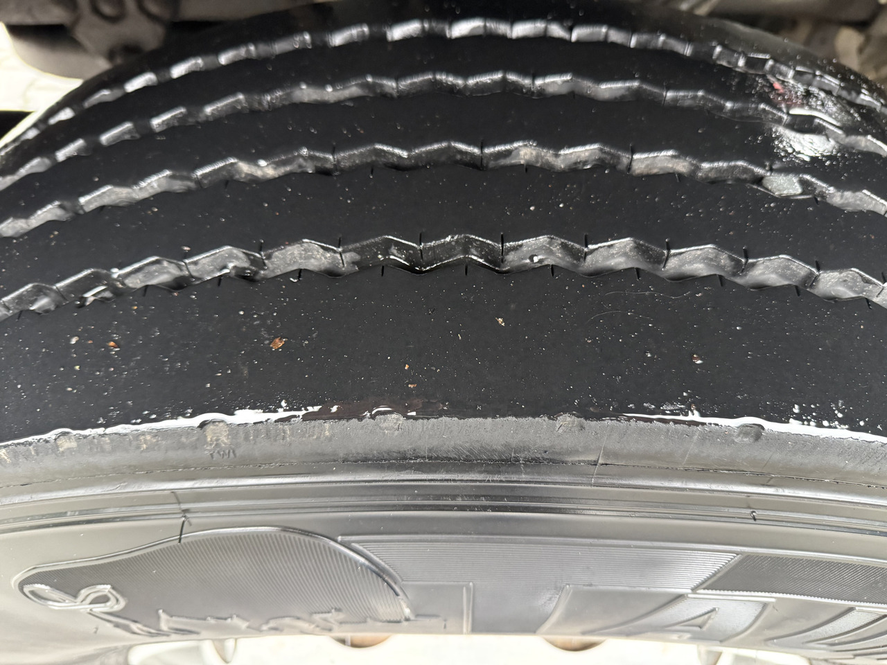 Volvo FH12 420 6X2 Kran PM 30025 bis 26.5 Meter - Autocarro con pianale/ Cassone fisso, Camion con gru: foto 2 Volvo FH12 420 6X2 Kran PM 30025 bis 26.5 Meter - Autocarro con pianale/ Cassone fisso, Camion con gru: foto 2