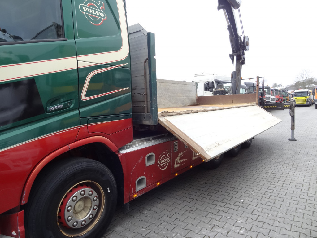 Volvo FH540 8X4 Kipper mit Kran Hiab 244-5 - Autocarro ribaltabile, Camion con gru: foto 2 Volvo FH540 8X4 Kipper mit Kran Hiab 244-5 - Autocarro ribaltabile, Camion con gru: foto 2