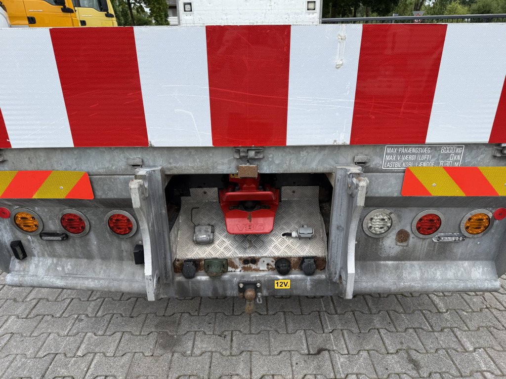 Volvo FL250.16 HMF 875 K3 - Autocarro con pianale/ Cassone fisso, Camion con gru: foto 2 Volvo FL250.16 HMF 875 K3 - Autocarro con pianale/ Cassone fisso, Camion con gru: foto 2