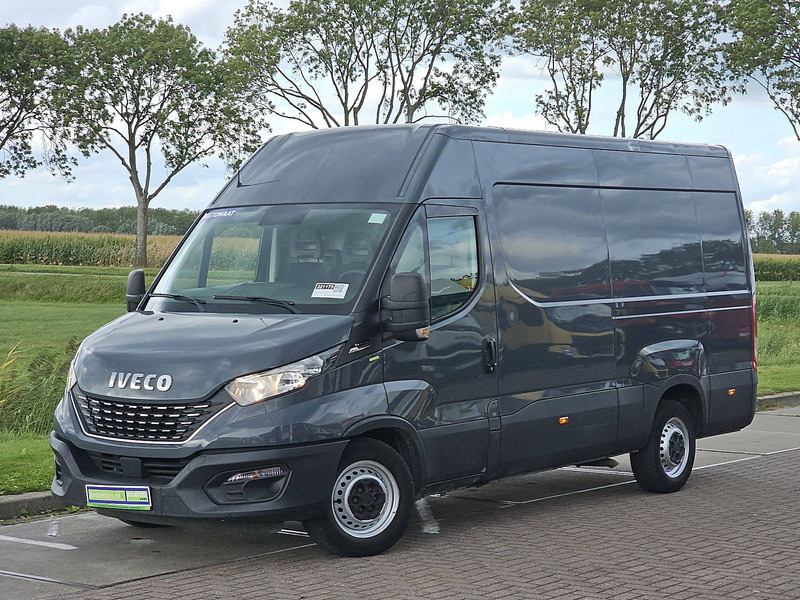 Iveco Daily - Furgone chiuso: foto 2 Iveco Daily - Furgone chiuso: foto 2