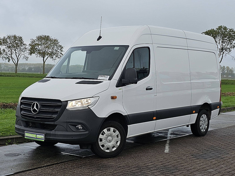 Mercedes-Benz Sprinter 317 L2H2 Navi RWD - Furgone chiuso: foto 2 Mercedes-Benz Sprinter 317 L2H2 Navi RWD - Furgone chiuso: foto 2