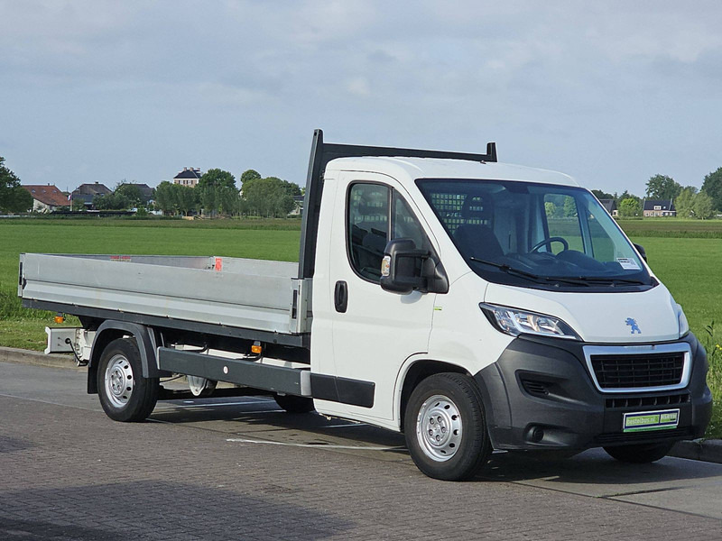 Peugeot Boxer 335 - Furgone con cassone fisso: foto 5 Peugeot Boxer 335 - Furgone con cassone fisso: foto 5