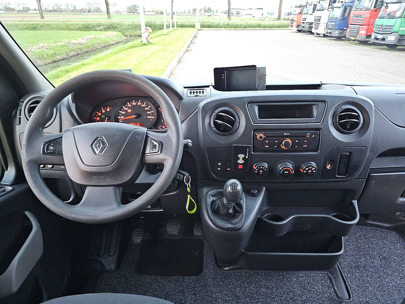Leasing di Renault Master 2.3 DCI 130 DC L2H2 Renault Master 2.3 DCI 130 DC L2H2: foto 8