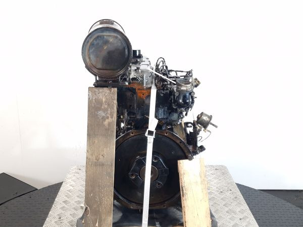 Komatsu 4D84E-3D Engine (Plant) - Motore per Macchina da cantiere: foto 2 Komatsu 4D84E-3D Engine (Plant) - Motore per Macchina da cantiere: foto 2