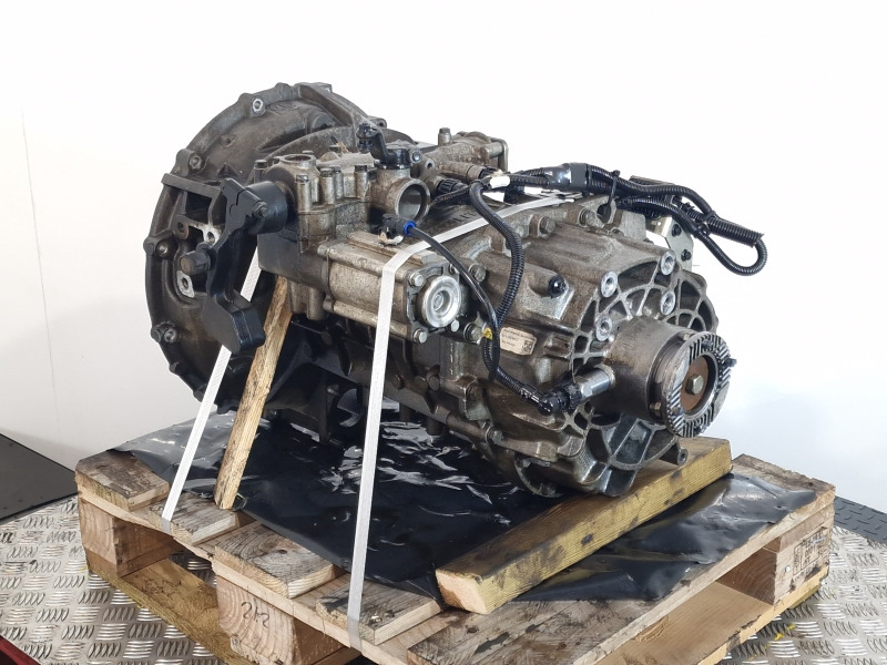 ZF Ecolite 6S800TO Renault Spec Gearbox - Cambio: foto 4 ZF Ecolite 6S800TO Renault Spec Gearbox - Cambio: foto 4