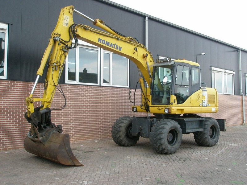 Komatsu PW140-7 - Escavatore gommato: foto 1 Komatsu PW140-7 - Escavatore gommato: foto 1