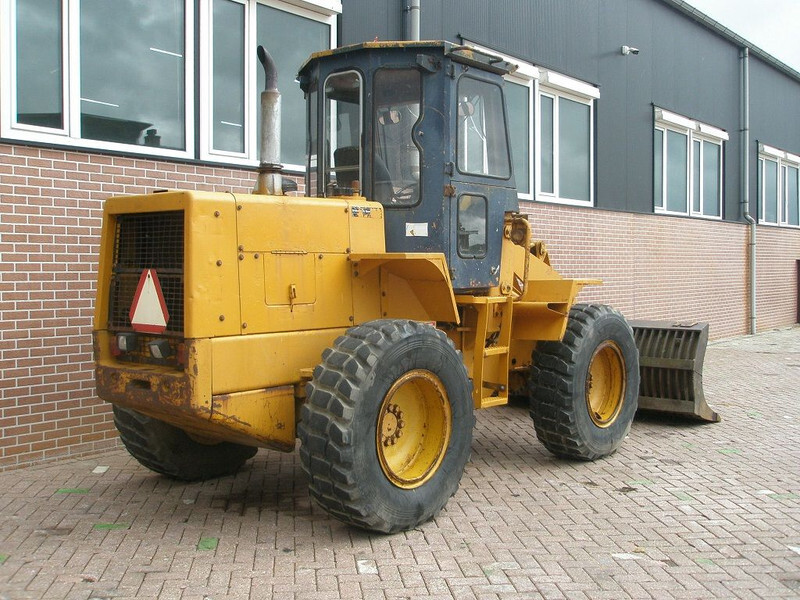 Komatsu W40-2 - Pala gommata: foto 3 Komatsu W40-2 - Pala gommata: foto 3