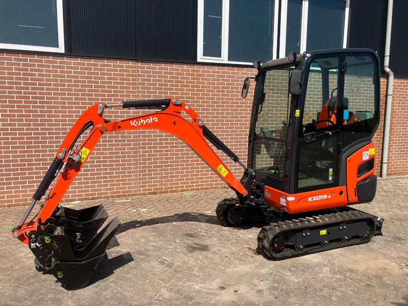 Kubota KX019 4 - Escavatore cingolato: foto 1 Kubota KX019 4 - Escavatore cingolato: foto 1
