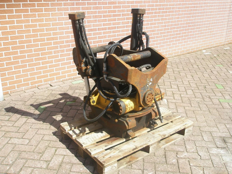 Onbekend S70 engcon EC226 - Tiltrotator per Macchina da cantiere: foto 2 Onbekend S70 engcon EC226 - Tiltrotator per Macchina da cantiere: foto 2