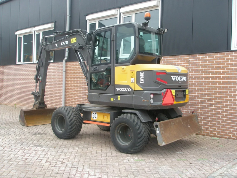 Volvo EW60E - Escavatore gommato: foto 2 Volvo EW60E - Escavatore gommato: foto 2