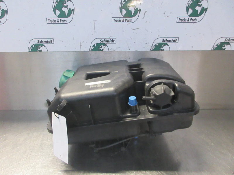 DAF 1960437 WATERTANK DAF CF XF 450 EURO 6 MODEL 2020 - Serbatoio compensazione per Camion: foto 2 DAF 1960437 WATERTANK DAF CF XF 450 EURO 6 MODEL 2020 - Serbatoio compensazione per Camion: foto 2