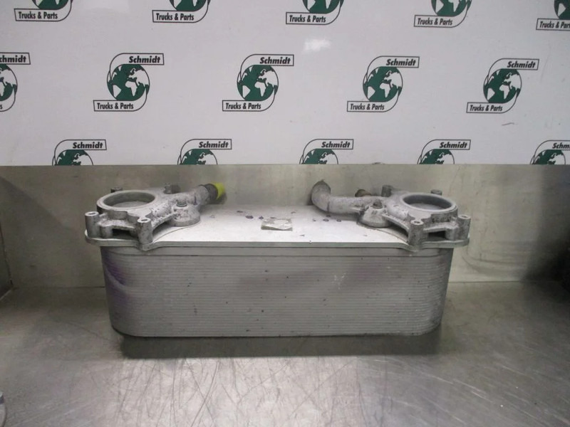 MAN 51.09500-7168 / 7196 // OLIE KOELER D 2676LF46 // 26 TGX TGS - Motore e ricambi per Camion: foto 2 MAN 51.09500-7168 / 7196 // OLIE KOELER D 2676LF46 // 26 TGX TGS - Motore e ricambi per Camion: foto 2