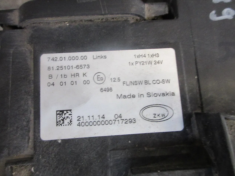 MAN 81.25101-6573 // 81.25101-6573 MISTLAMP MAN TGM EURO 6 RECHTS EN LINKS - Fendinebbia per Camion: foto 5 MAN 81.25101-6573 // 81.25101-6573 MISTLAMP MAN TGM EURO 6 RECHTS EN LINKS - Fendinebbia per Camion: foto 5