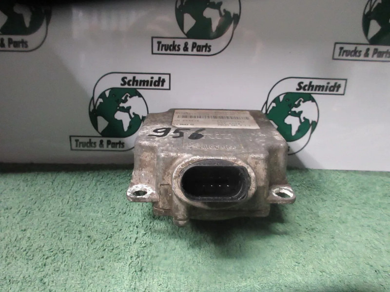 MAN 81.27610-0028 RADAR SENSOR MAN 18.440 TGX EURO 6 MODEL 2016 - Sistema elettrico per Camion: foto 5 MAN 81.27610-0028 RADAR SENSOR MAN 18.440 TGX EURO 6 MODEL 2016 - Sistema elettrico per Camion: foto 5