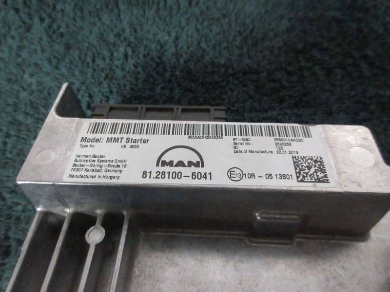 MAN 81.28100-6041 RADIO NAVIE MAN TGX 18.470 EURO 6 MODEL 2021 - Sistema elettrico per Camion: foto 5 MAN 81.28100-6041 RADIO NAVIE MAN TGX 18.470 EURO 6 MODEL 2021 - Sistema elettrico per Camion: foto 5