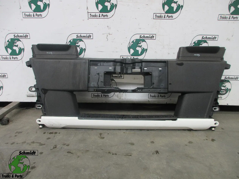 MAN 81.41610-5747 // 81.41610-5742 // 81.41610-6659 BUMPER DEEL TGM EURO 6 - Paraurto per Camion: foto 1 MAN 81.41610-5747 // 81.41610-5742 // 81.41610-6659 BUMPER DEEL TGM EURO 6 - Paraurto per Camion: foto 1