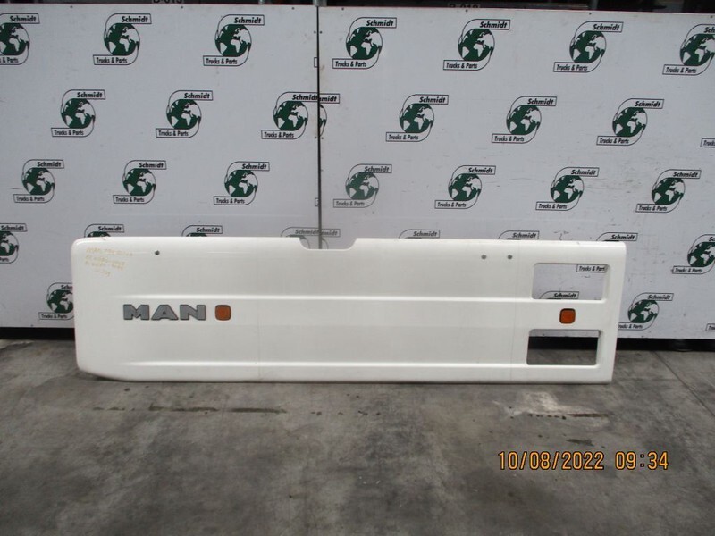 MAN TGX 18.400 81.41680-0050 ZIJBEKLEDING RECHTS - Telaio per Camion: foto 4 MAN TGX 18.400 81.41680-0050 ZIJBEKLEDING RECHTS - Telaio per Camion: foto 4