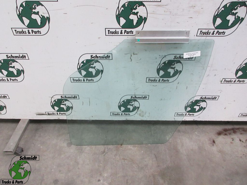 Renault ZIJ RAAM RENAULT D 210 EURO 6 LINKS - Finestra e ricambi per Camion: foto 1 Renault ZIJ RAAM RENAULT D 210 EURO 6 LINKS - Finestra e ricambi per Camion: foto 1