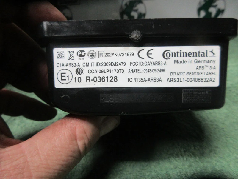 Volvo 21723744 // 22366106 RADAR SENSOR VOLVO FM 420 EURO 6 MODEL 2018 - Sistema elettrico per Camion: foto 3 Volvo 21723744 // 22366106 RADAR SENSOR VOLVO FM 420 EURO 6 MODEL 2018 - Sistema elettrico per Camion: foto 3