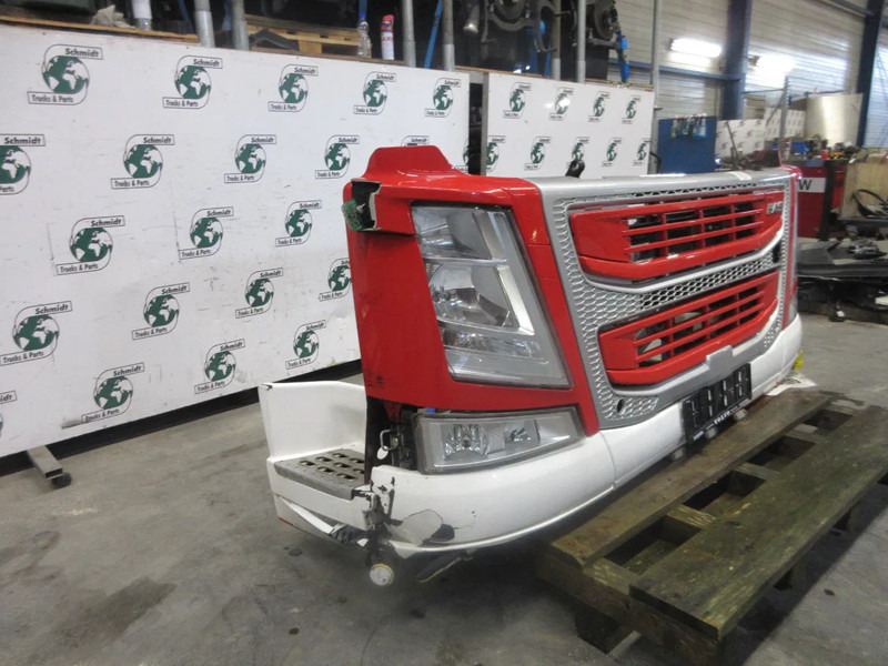 Volvo 22239219 // 22239217 // 84172098 COMPLETEN VOOR KOP VOLVO FM 420 EURO 6 - Paraurto per Camion: foto 3 Volvo 22239219 // 22239217 // 84172098 COMPLETEN VOOR KOP VOLVO FM 420 EURO 6 - Paraurto per Camion: foto 3