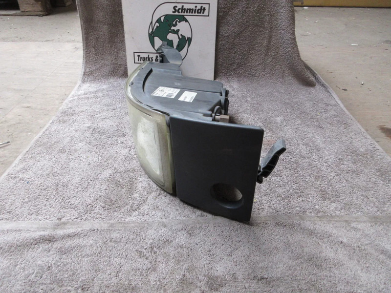 Volvo 82140763 MISTLAMP VOLVO FH SERIE EURO 6 - Fendinebbia per Camion: foto 5 Volvo 82140763 MISTLAMP VOLVO FH SERIE EURO 6 - Fendinebbia per Camion: foto 5