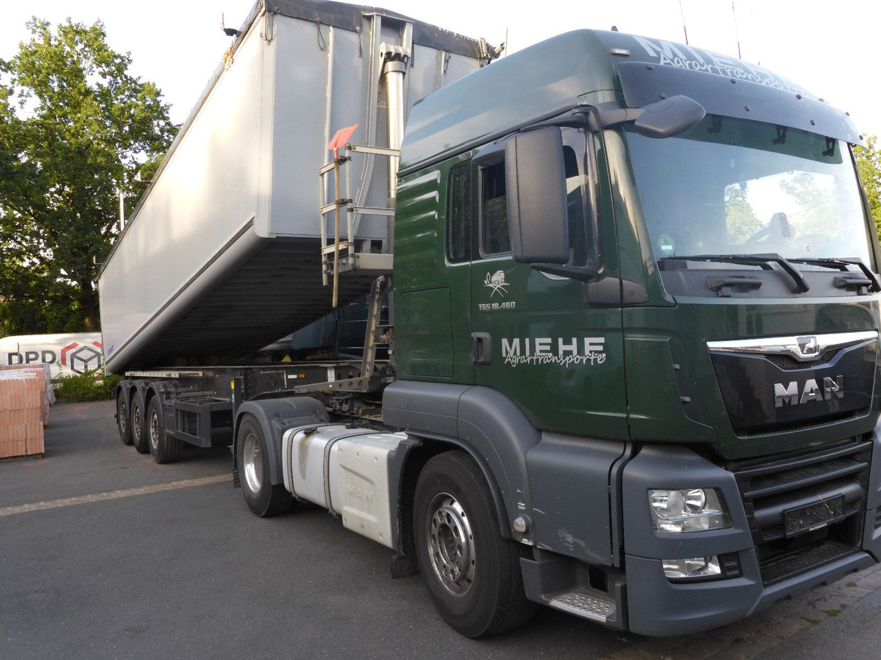 MAN 18.460 Top-Zustand + 1. Hd.+ Kipphydraulik - Trattore stradale: foto 4 MAN 18.460 Top-Zustand + 1. Hd.+ Kipphydraulik - Trattore stradale: foto 4