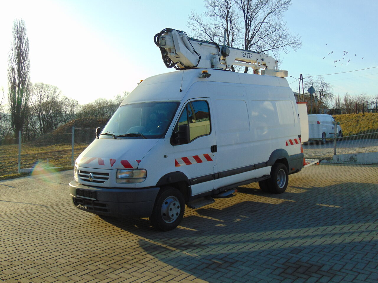 RENAULT Mascott 2,8dCi 110 L2H3 France Elevateur 152TTF 162TTF - Piattaforma aerea: foto 1 RENAULT Mascott 2,8dCi 110 L2H3 France Elevateur 152TTF 162TTF - Piattaforma aerea: foto 1