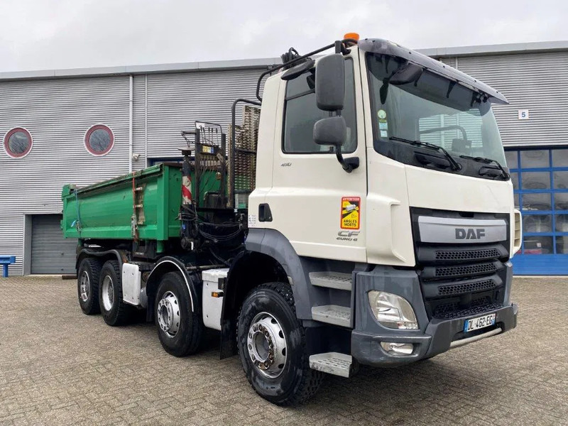 DAF CF410 / 8X4 / BIG AXLE / FULL-STEEL /2 SIDE TIPPER/ ONLY:363247 KM / AUTOMATIC / EURO-6 / 2014 - Camion con gru: foto 2 DAF CF410 / 8X4 / BIG AXLE / FULL-STEEL /2 SIDE TIPPER/ ONLY:363247 KM / AUTOMATIC / EURO-6 / 2014 - Camion con gru: foto 2
