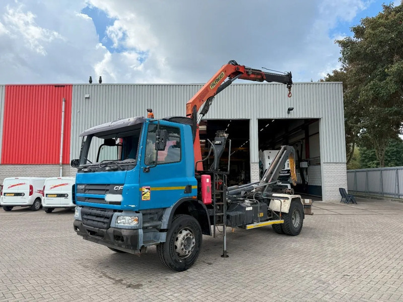 DAF CF75-310 / ENGINE RUNNING / PALFINGER PK10000 / FULL STEEL / 252039 KM / MANUAL / EURO-3 / 2005 - Camion con gru: foto 1 DAF CF75-310 / ENGINE RUNNING / PALFINGER PK10000 / FULL STEEL / 252039 KM / MANUAL / EURO-3 / 2005 - Camion con gru: foto 1