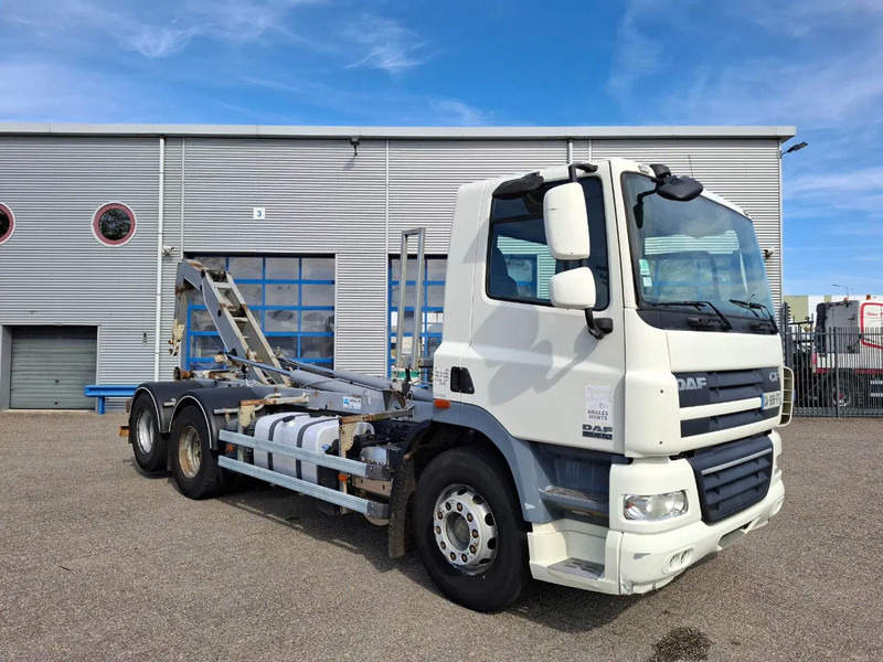 DAF CF85-410 / 6X2 / DEB / DALBY HOOK 15TON / AIRCO / ONLY:744381 KM / MANUAL / EURO-5 / 2012 - Autocarro scarrabile: foto 4 DAF CF85-410 / 6X2 / DEB / DALBY HOOK 15TON / AIRCO / ONLY:744381 KM / MANUAL / EURO-5 / 2012 - Autocarro scarrabile: foto 4