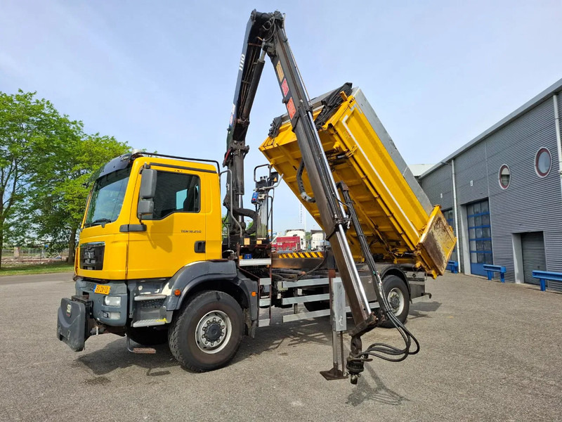 MAN TGM 18.250 / 4X4 / NL TRUCK / TUV:30-04-2026 / 118783 KM / HMF 1110 K2 / ROTATOR / GOOD TYRES / FULL-STEEL / DRUM BRAKES / MANUA - Autocarro ribaltabile, Camion con gru: foto 1 MAN TGM 18.250 / 4X4 / NL TRUCK / TUV:30-04-2026 / 118783 KM / HMF 1110 K2 / ROTATOR / GOOD TYRES / FULL-STEEL / DRUM BRAKES / MANUA - Autocarro ribaltabile, Camion con gru: foto 1