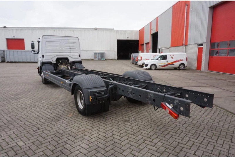 Mercedes-Benz ATEGO 1221 / ENGINE RUNNING / ONLY:253095 KM / AUTOMATIC / EURO-6 / 2017 - Autocarro telaio: foto 3 Mercedes-Benz ATEGO 1221 / ENGINE RUNNING / ONLY:253095 KM / AUTOMATIC / EURO-6 / 2017 - Autocarro telaio: foto 3
